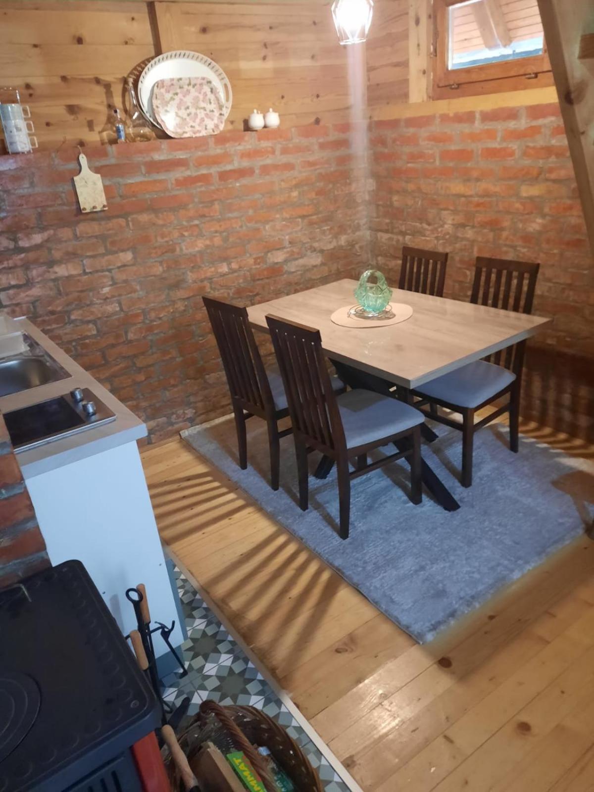 Vikendica Breza Case de vacanță